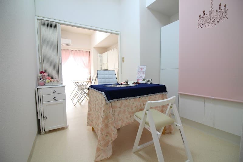 薔薇色の占い館