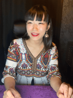 物葉伊代先生