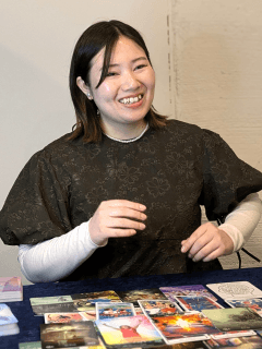 詩乃先生